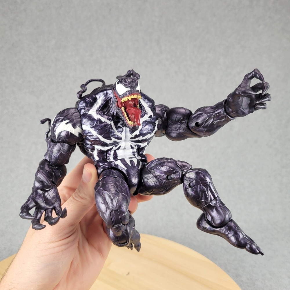 Hasbro Monster Venom BAF Marvel Legends Action Figure Purple 2018 100% Complete